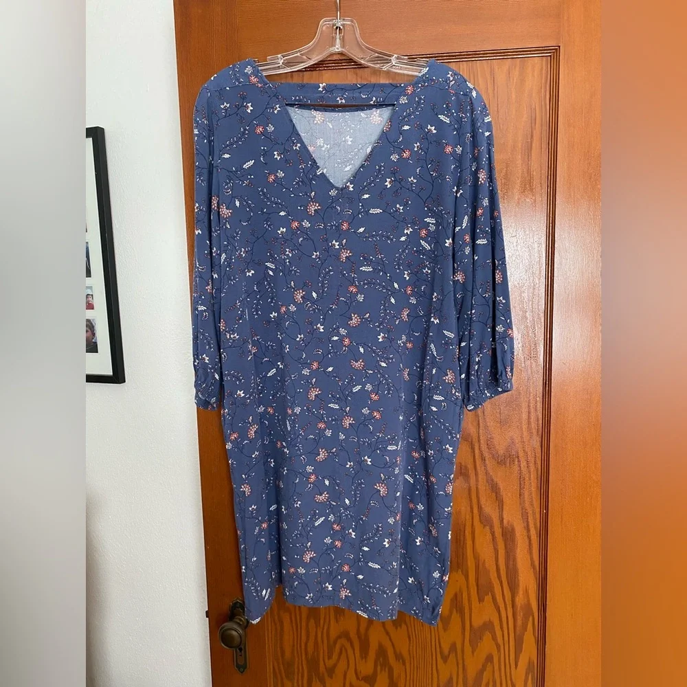 GAP Blue Floral Pattern Dress - Picture 2 of 10